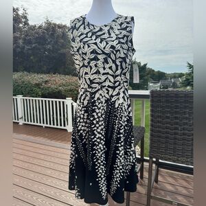 NWT Leota Shaena Textured Knit Dress